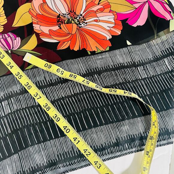Trina Turk Joceline Floral Print V Neck Shift Dress Size 10 Multicolor - Picture 7 of 8